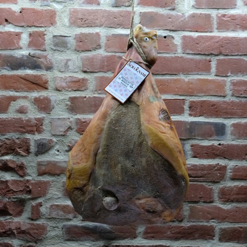 Prosciutto Crudo Stagionato Norcia I.G.P. Riserva Bolognami